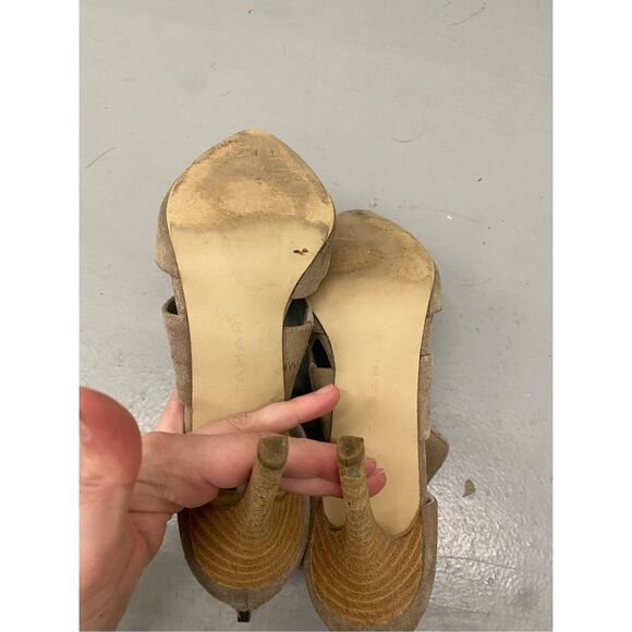 Tahari Steffie Suede Heels- Tan/ Nude Bootie Pumps w/Cut-Outs, Size 9 - Picture 9 of 10